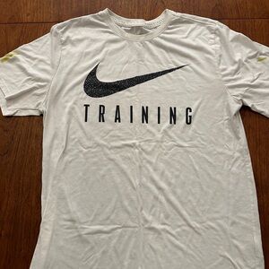 Men’s Nike Metcon Training T-shirt.